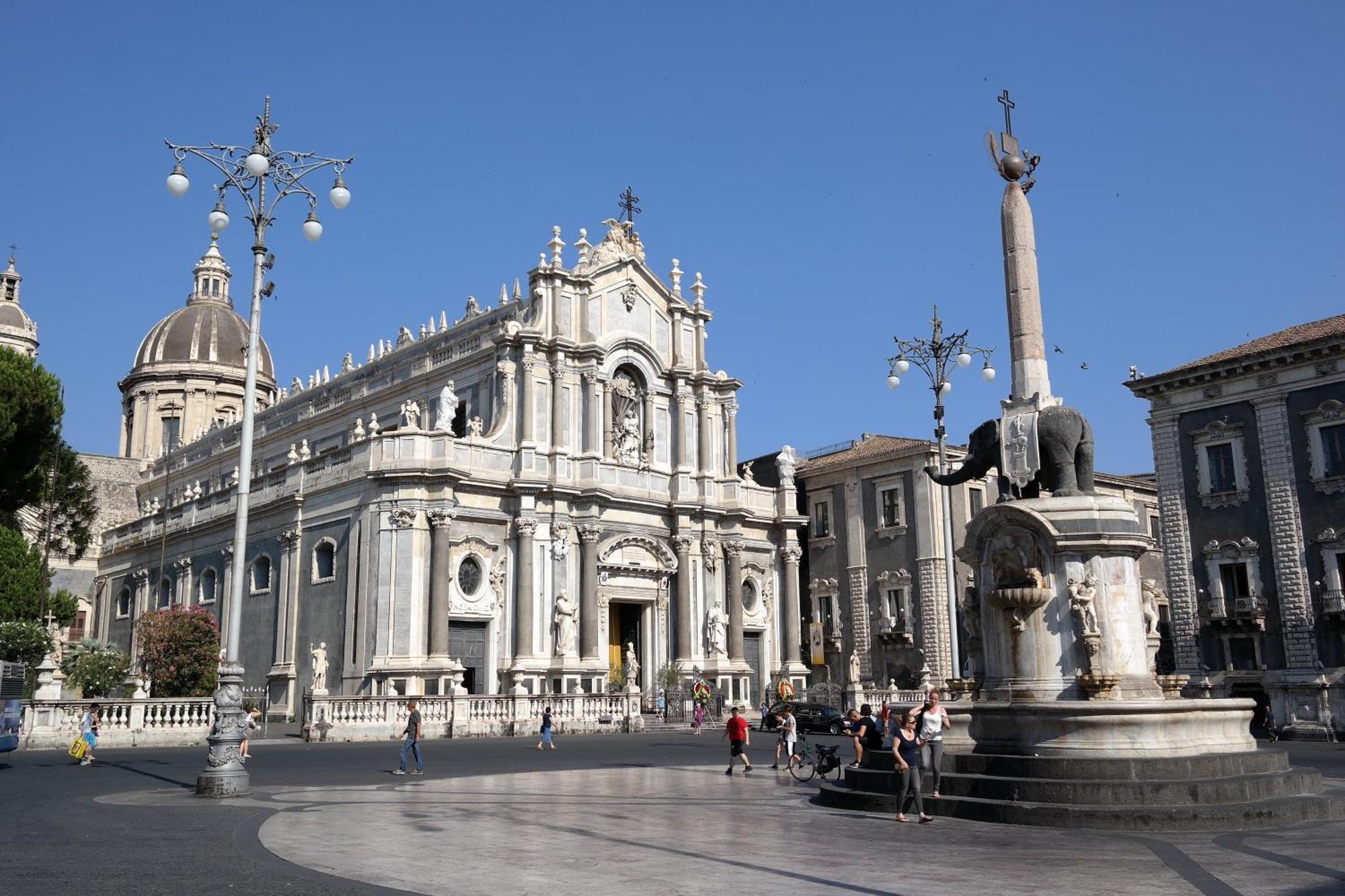 Casa Vacanze Sicilia Bella Villa Catania Exteriör bild